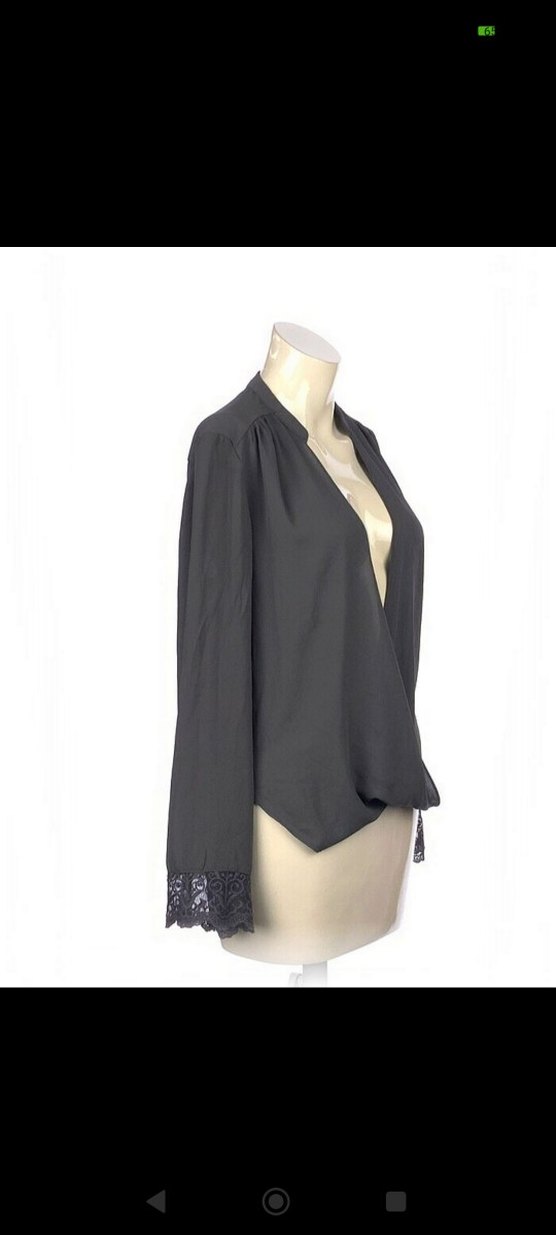 V Yaka Dökümlü Kadın Bluz - Görsel 5