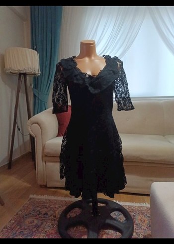 Dantel Detaylı Siyah Gotik Elbise - Görsel 2