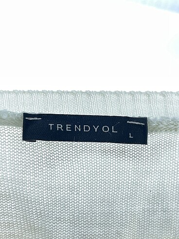 l Beden beyaz Renk Trendyol & Milla Kazak / Triko %70 İndirimli.