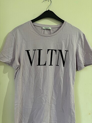Lila Tshirt