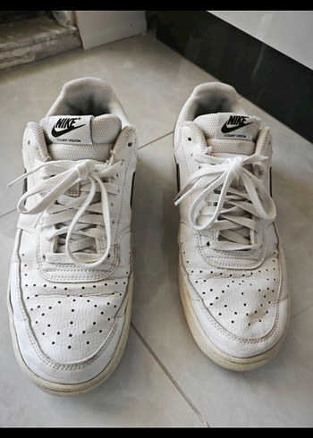 Beyaz Nike Spor Ayakkabı - Görsel 5