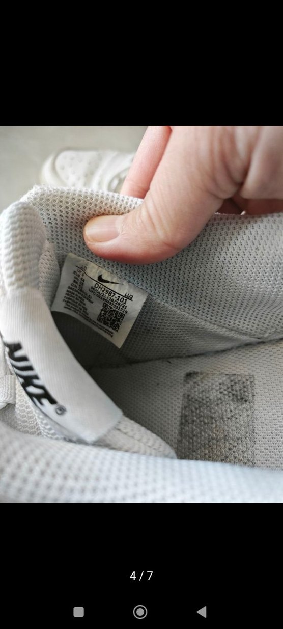 Beyaz Nike Spor Ayakkabı - Görsel 4