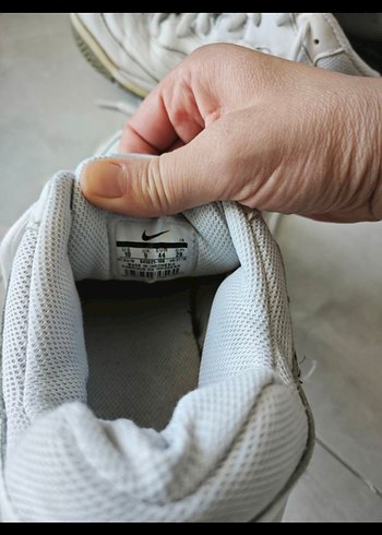 Beyaz Nike Bağcıklı Spor Ayakkabı - Görsel 5