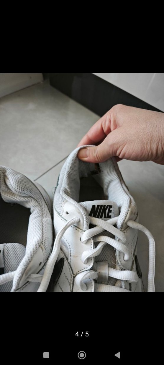 Beyaz Nike Bağcıklı Spor Ayakkabı - Görsel 4