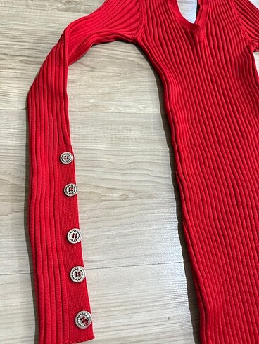 Zara Streç kırmızı elbise