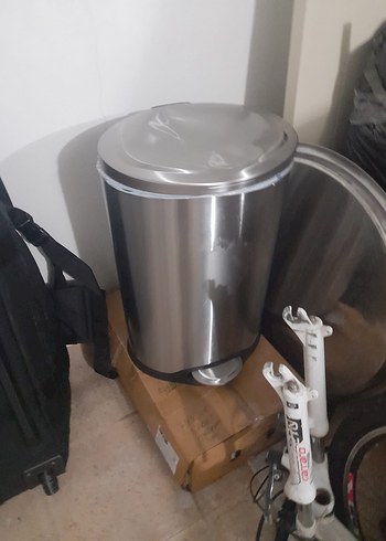 Gri Paslanmaz Çelik Pedallı Çöp Kovası - Görsel 2