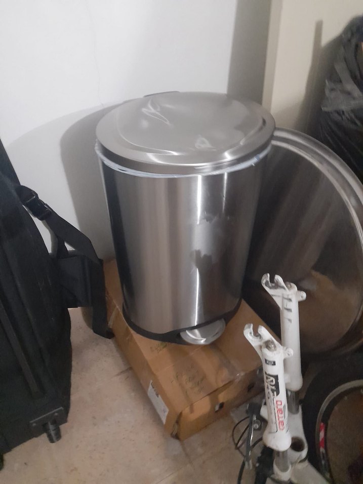 Gri Paslanmaz Çelik Pedallı Çöp Kovası - Görsel 2