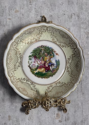 Antika damgalı Vintage Nakışlı Altın Renkli Tabak - Görsel 2