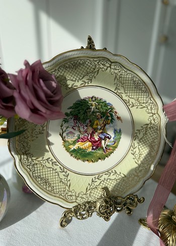 Antika damgalı Vintage Nakışlı Altın Renkli Tabak - Görsel 3