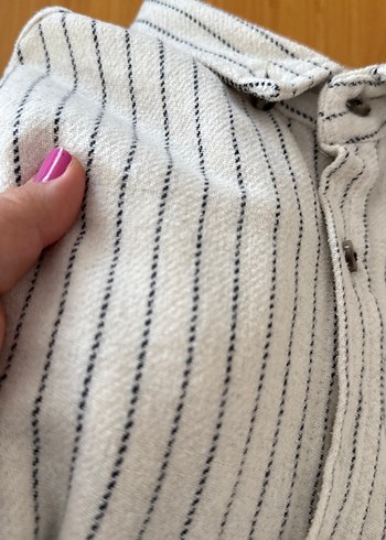 Düğmeli Kışlık Beyaz Gömlek - Görsel 3