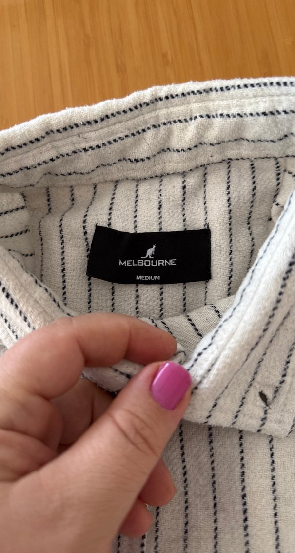 Düğmeli Kışlık Beyaz Gömlek - Görsel 2