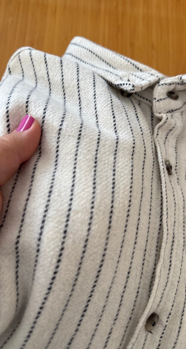 Düğmeli Kışlık Beyaz Gömlek - Görsel 3