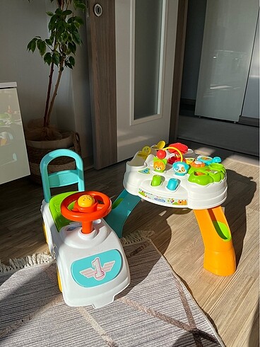Fisher Price Oyuncak araba ve oyun masası