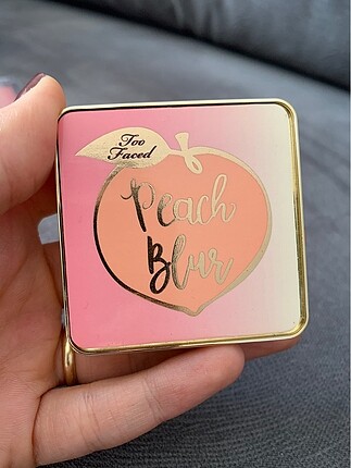 Too faced pudra