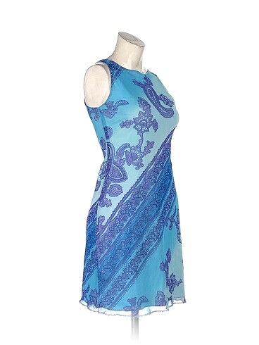 Vintage Love PreLoved Kısa Elbise %70 İndirimli.