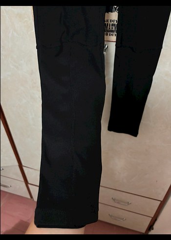 H&M Kadın Siyah Midi Tayt Velcro Detaylı