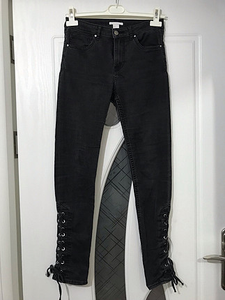 H&M Slim Fit Siyah Bağcık Detaylı Pantolon
