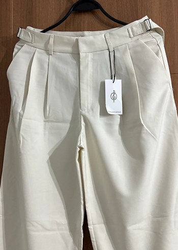 Stradivarius Kadın Kumaş Pantolon