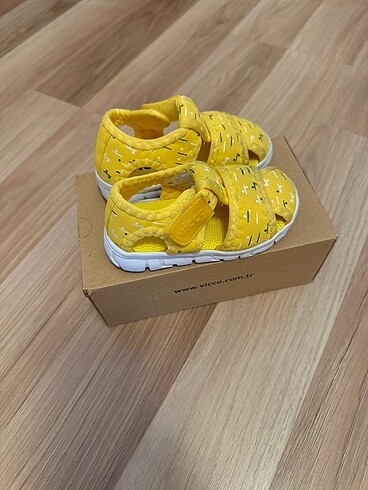 Vicco Kız çocuk sandalet