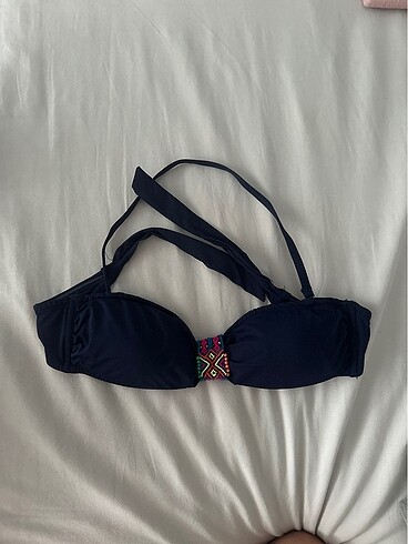Bikini üstü
