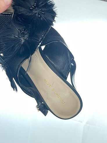 38 Beden siyah Renk Charles & Keith Stiletto %70 İndirimli.