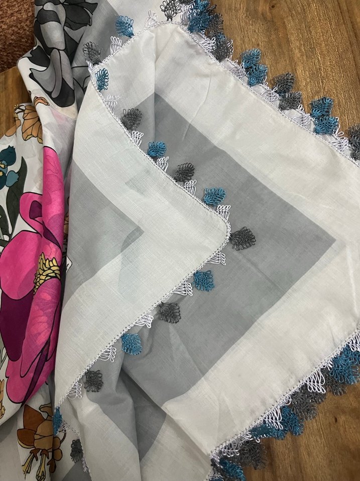 Çiçek Desenli Gri Bohem yazma - Görsel 3