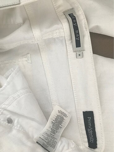 33 Beden beyaz Renk Beyaz yırtık detaylı düşün bel jean pantolon