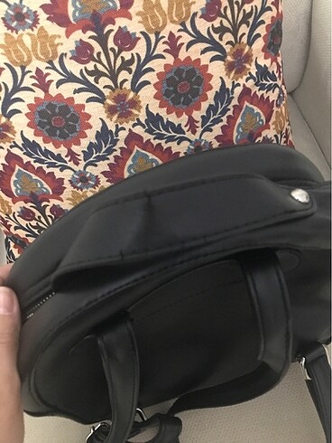  Beden Siyah sırt çantası