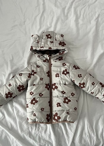 Kahverengi Çiçek Desenli Kız Montu - Görsel 3