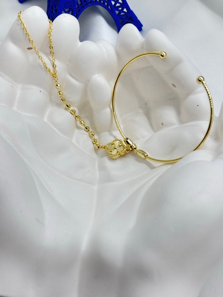 Yonca Desenli Kelepçeli Şahmeran - Görsel 3