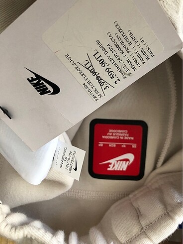 xs Beden beyaz Renk Nike Tech yeni sezon