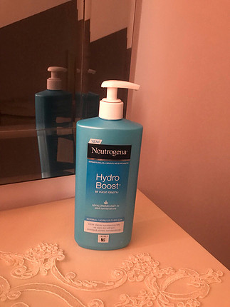 Neutrogena El ve Vücut kremi 