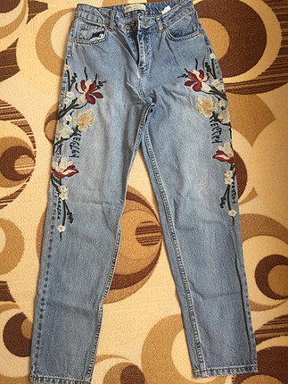 Nakışlı mom jean