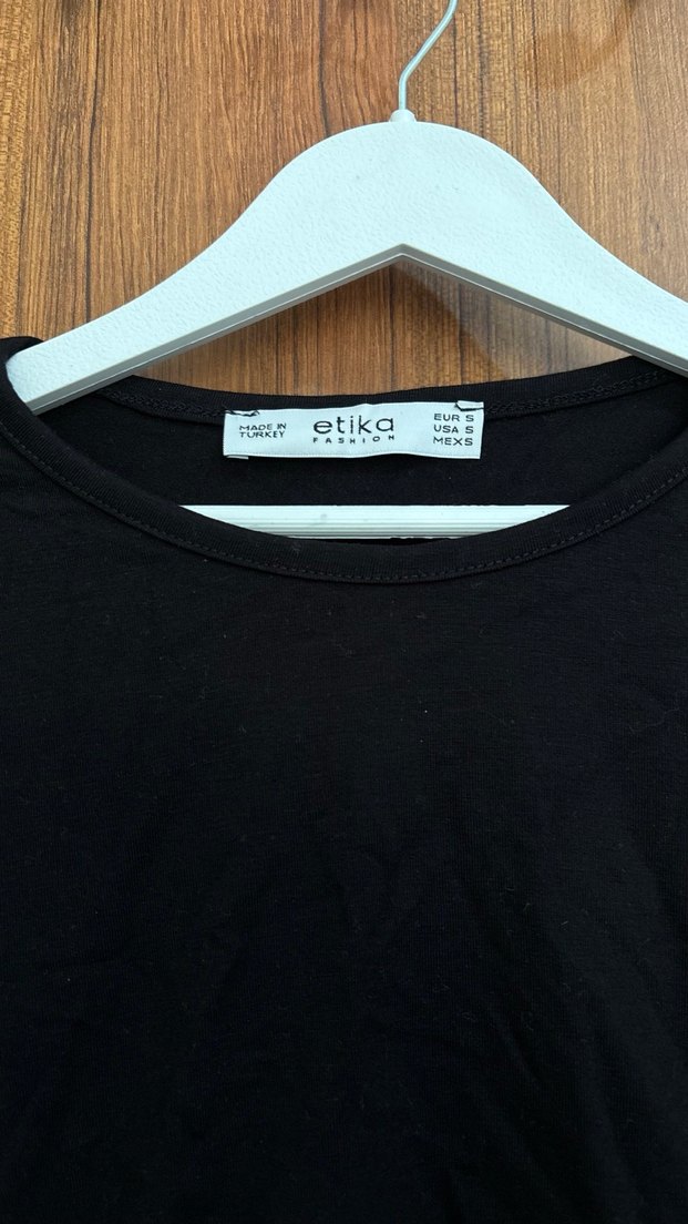 Siyah Elbise - Görsel 3