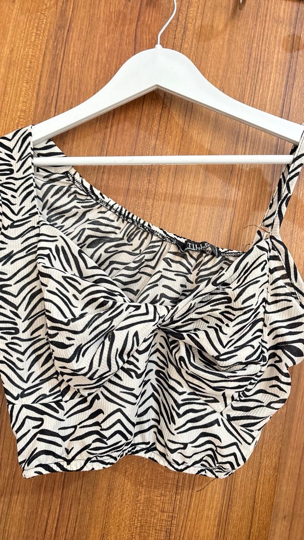 Zebra Desenli Asimetrik Mini Bluz - Görsel 2
