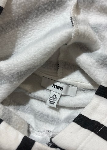 Beyaz Siyah Çizgili Kadın Sweatshirt - Görsel 3