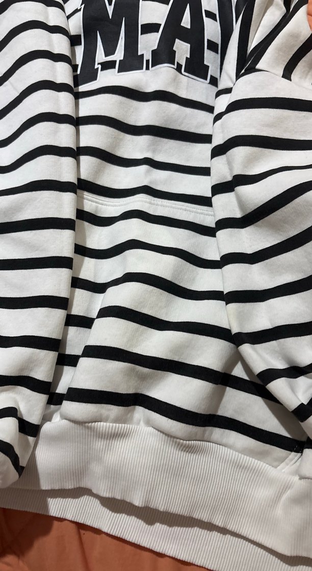 Beyaz Siyah Çizgili Kadın Sweatshirt - Görsel 2