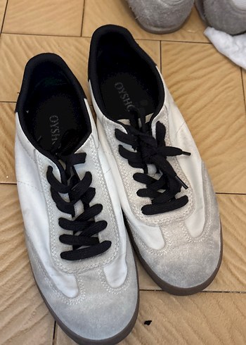 Oysho Beyaz Suet Sneaker