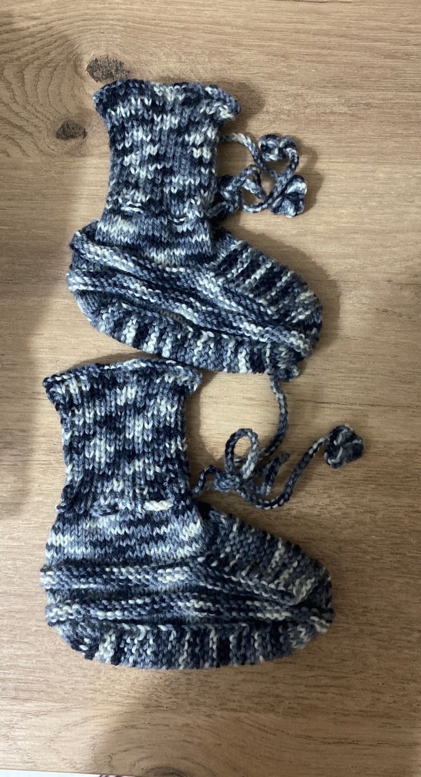 Gri Örgü Bebek Patik - Görsel 2