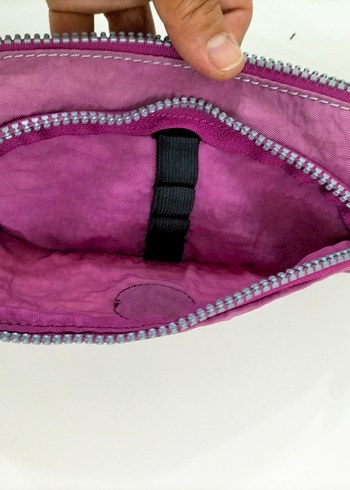 Kipling Mor renkli kipling kalemlik