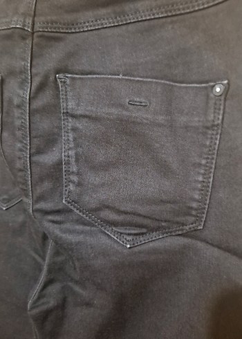 Siyah Kemerli Kadın Denim Pantolon - Görsel 4