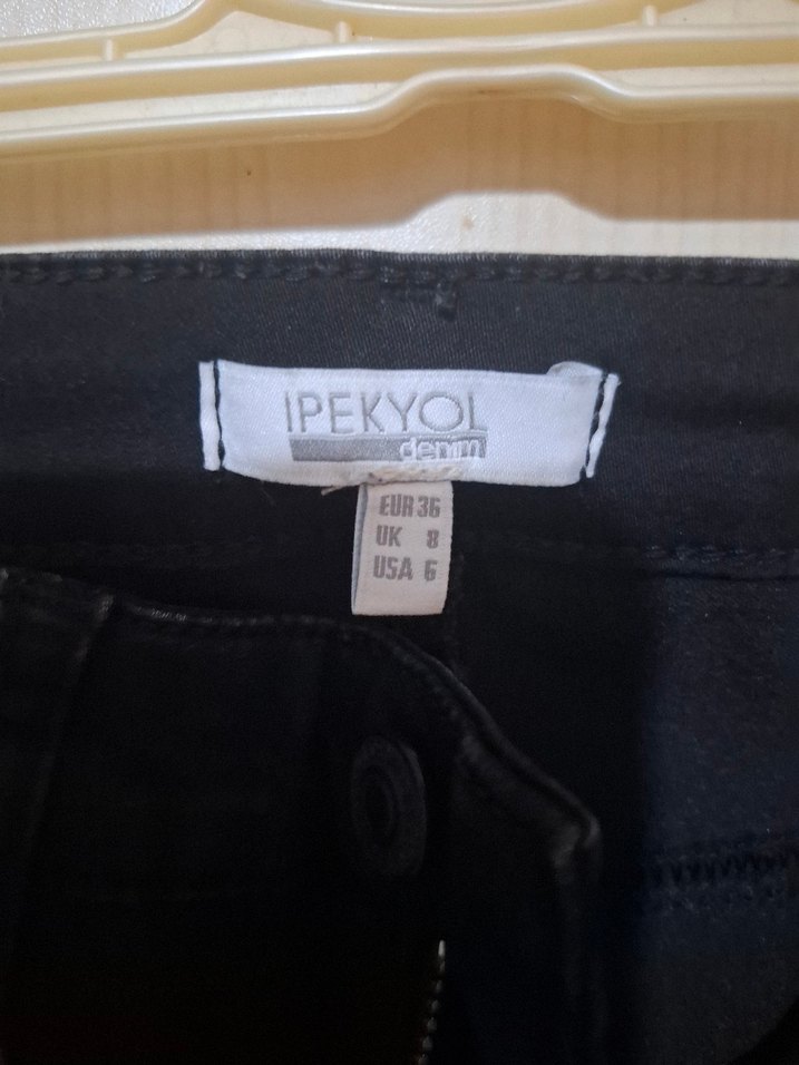 Siyah Kemerli Kadın Denim Pantolon - Görsel 2