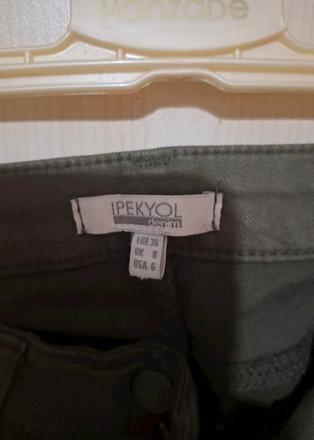 Gri Kadın Kemerli Rahat Kesim Pantolon - Görsel 3