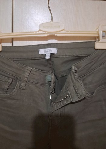 Gri Kadın Kemerli Rahat Kesim Pantolon - Görsel 2