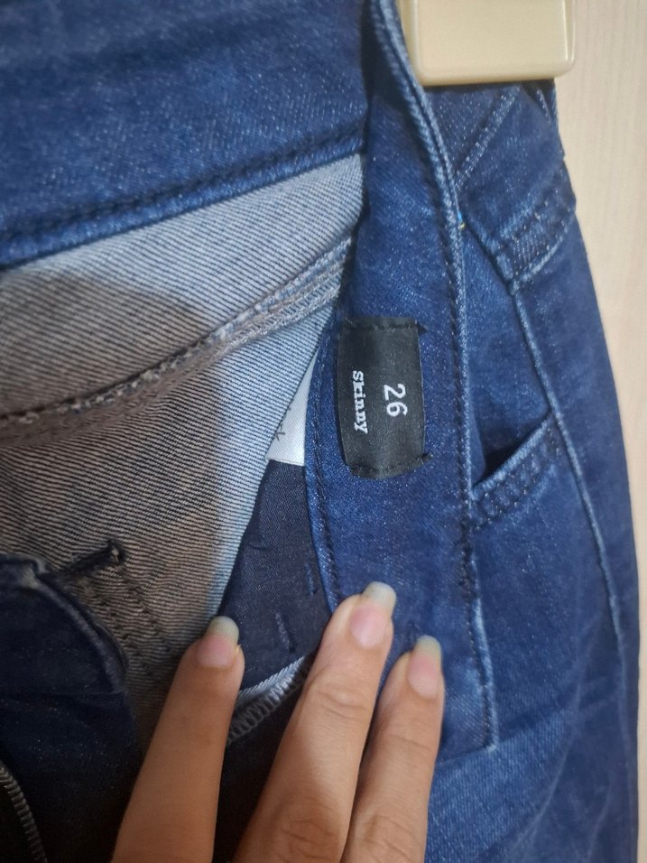 Kadın Mavi Kemerli Regular Fit Kot Pantolon - Görsel 4