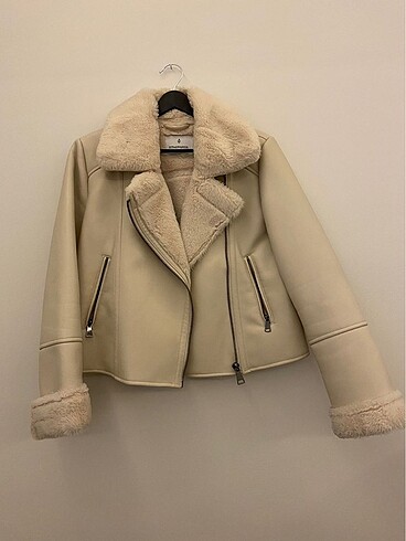 Stradivarius mont