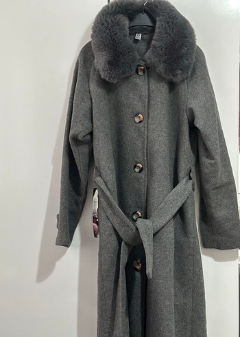 Gri Uzun Yün Kadın Kaban - Görsel 3
