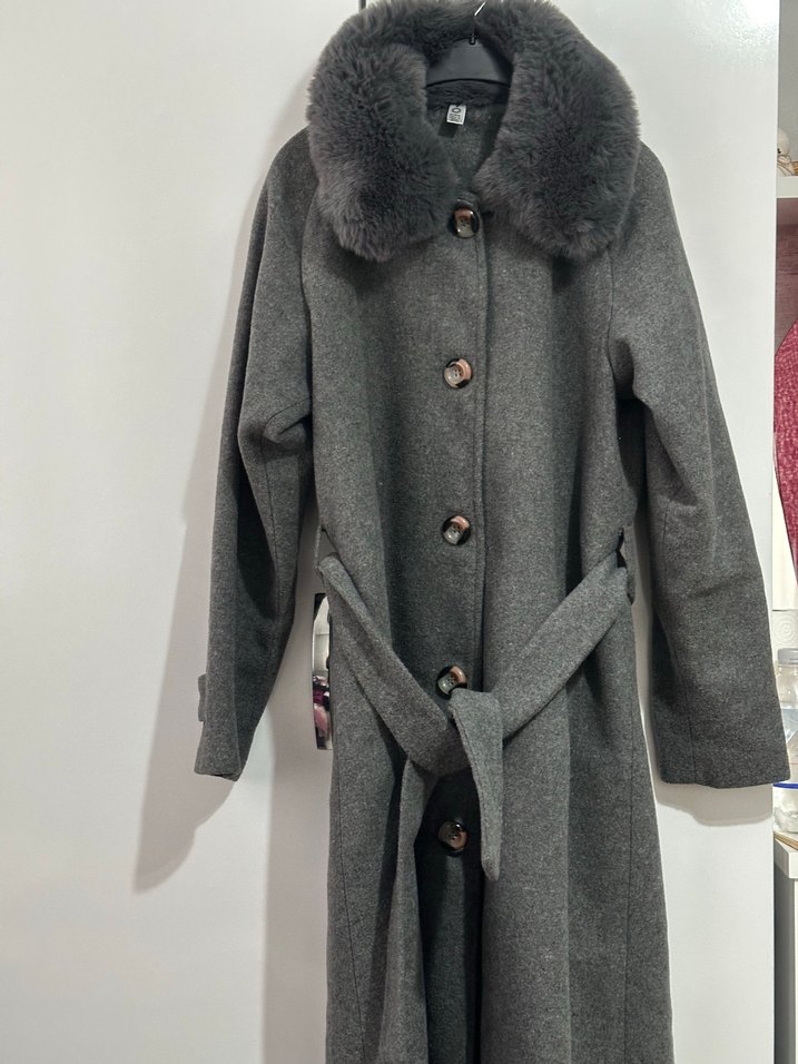 Gri Uzun Yün Kadın Kaban - Görsel 3