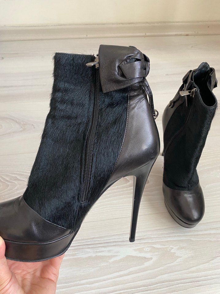 Siyah Süet Zebra Desenli Stiletto Topuklu Kadın Bot - Görsel 3