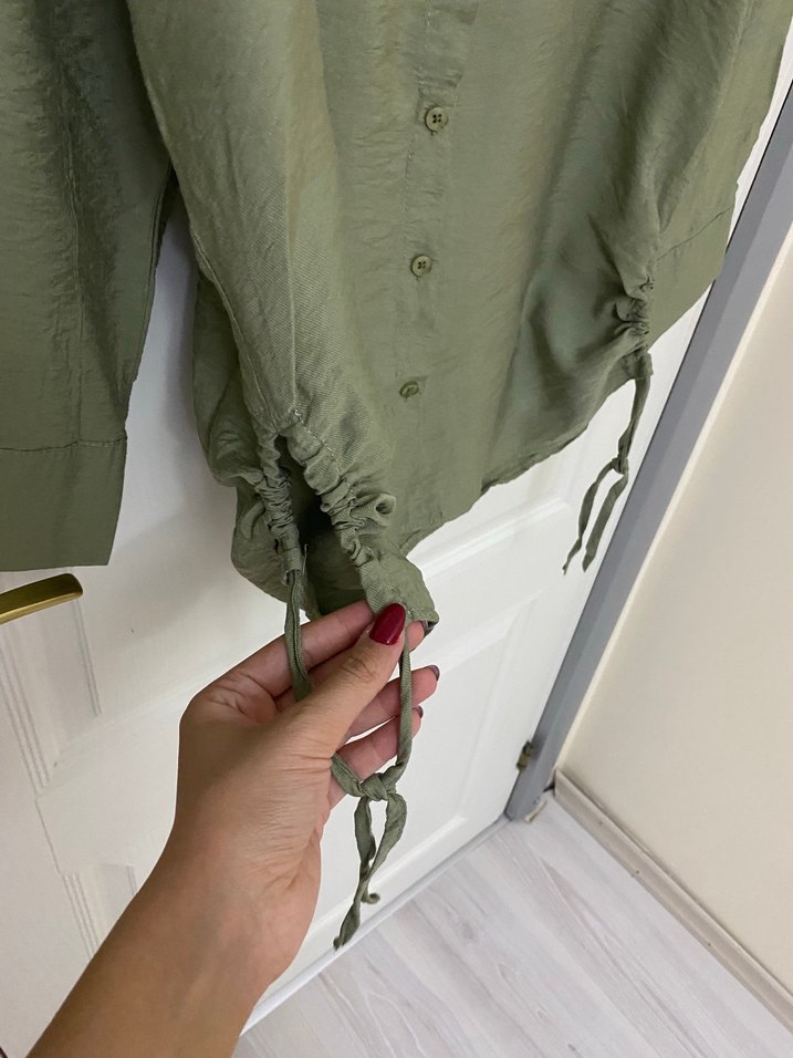 Yanları Büzgü Detay Uzun Salaş Gömlek - Görsel 5